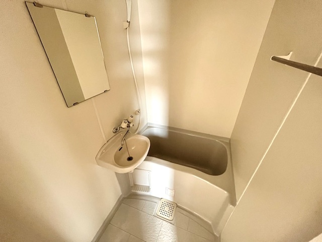 ユニヴェール208_浴室