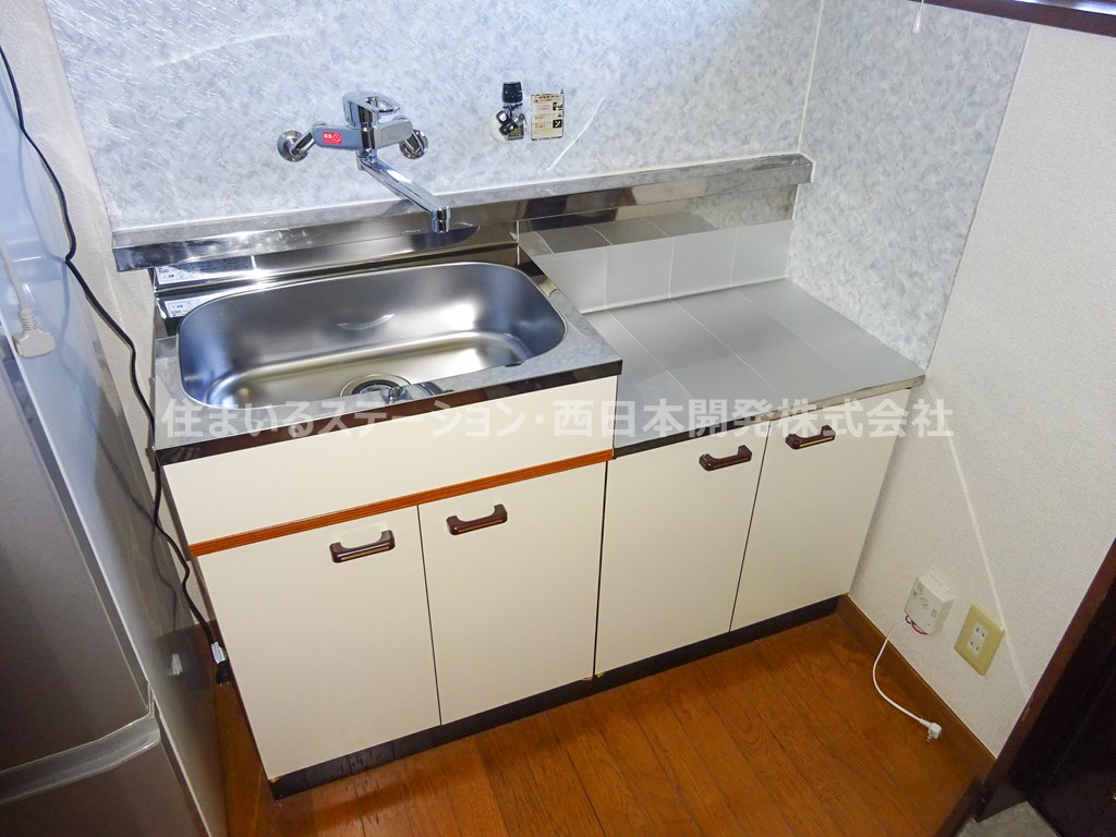 カルチェラタンG202 キッチン