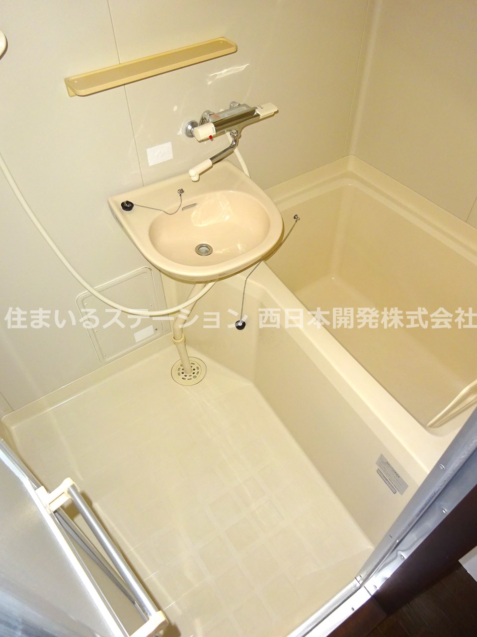 カルチェラタンD105 浴室