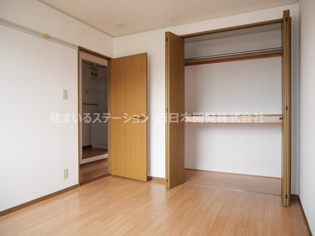 プリシェール総社B_洋室収納