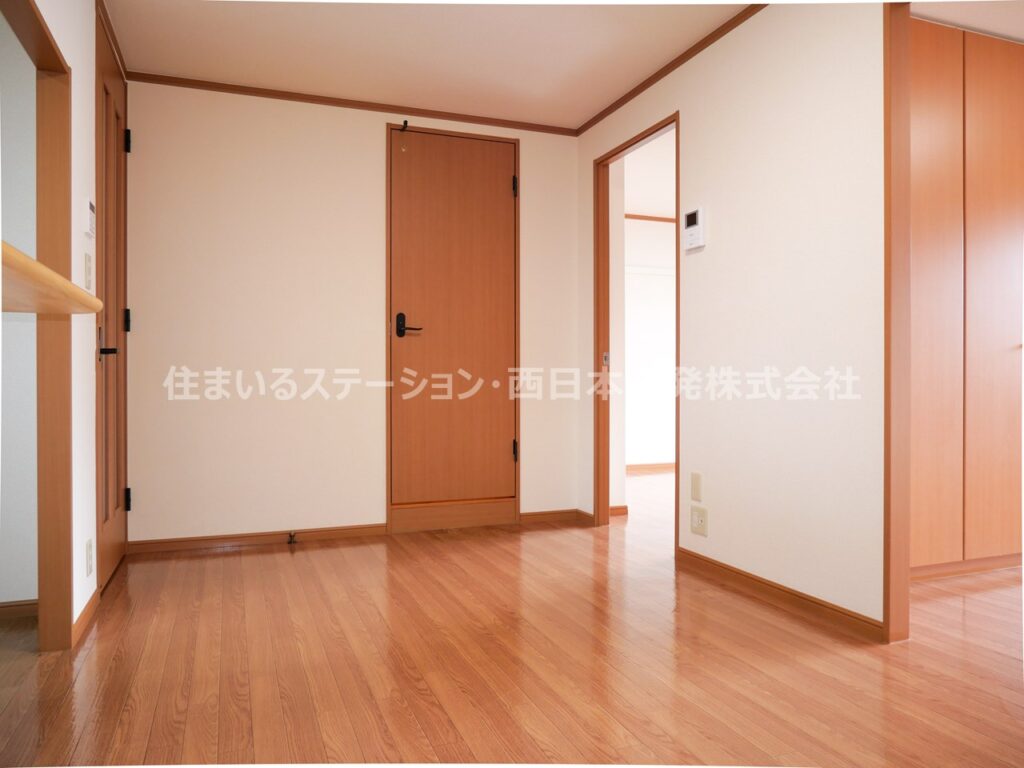 マーヴェラスB202_LDK2