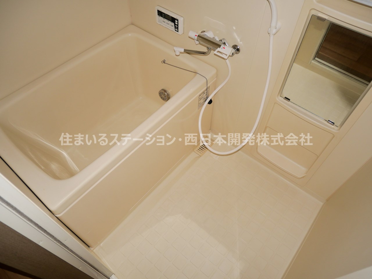 クレストール101_浴室