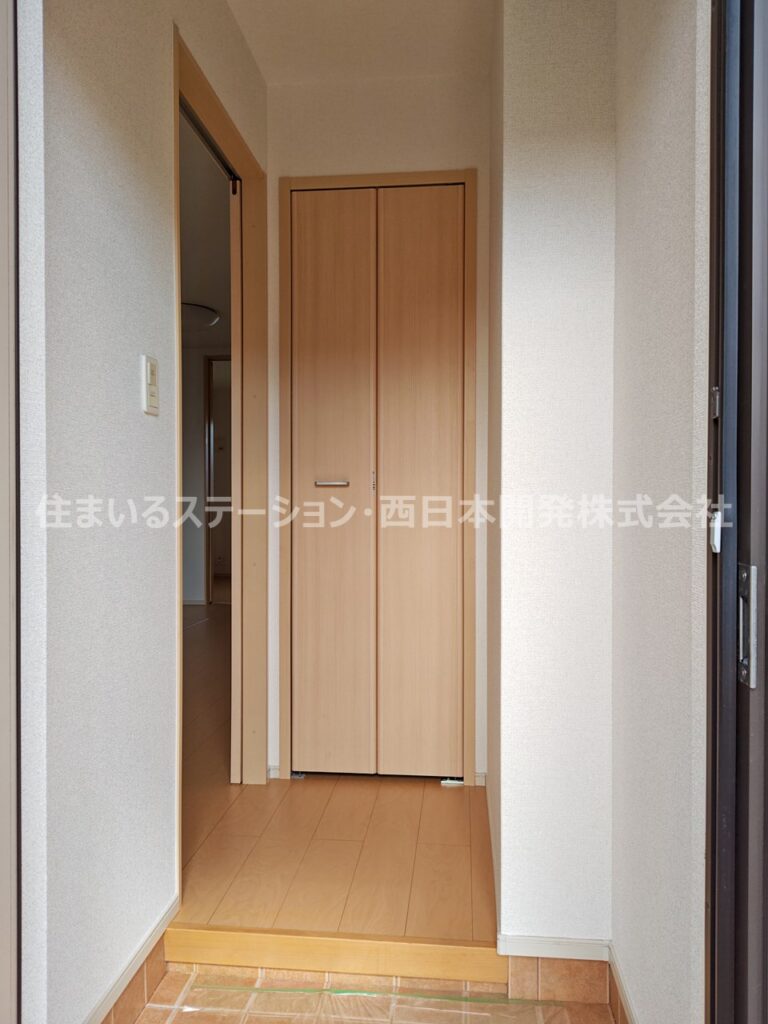 エスポワール総社B101_玄関