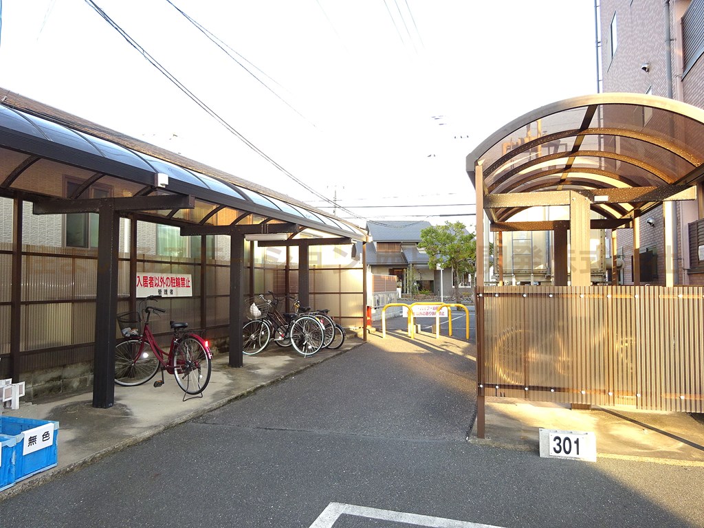 ビューハイツ吉備路_共有スペース