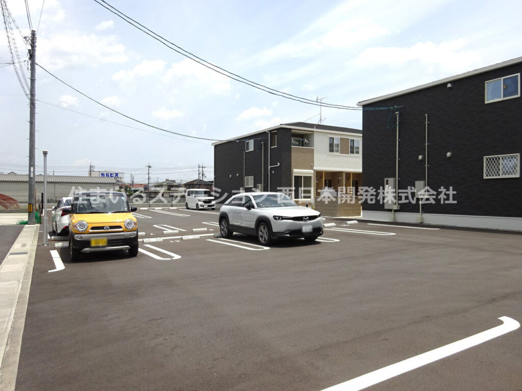 レリアン_駐車場