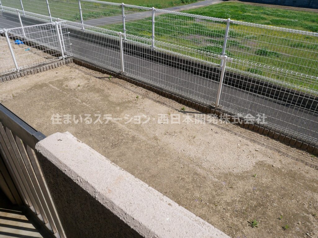 ナウリヴァー102_専用庭