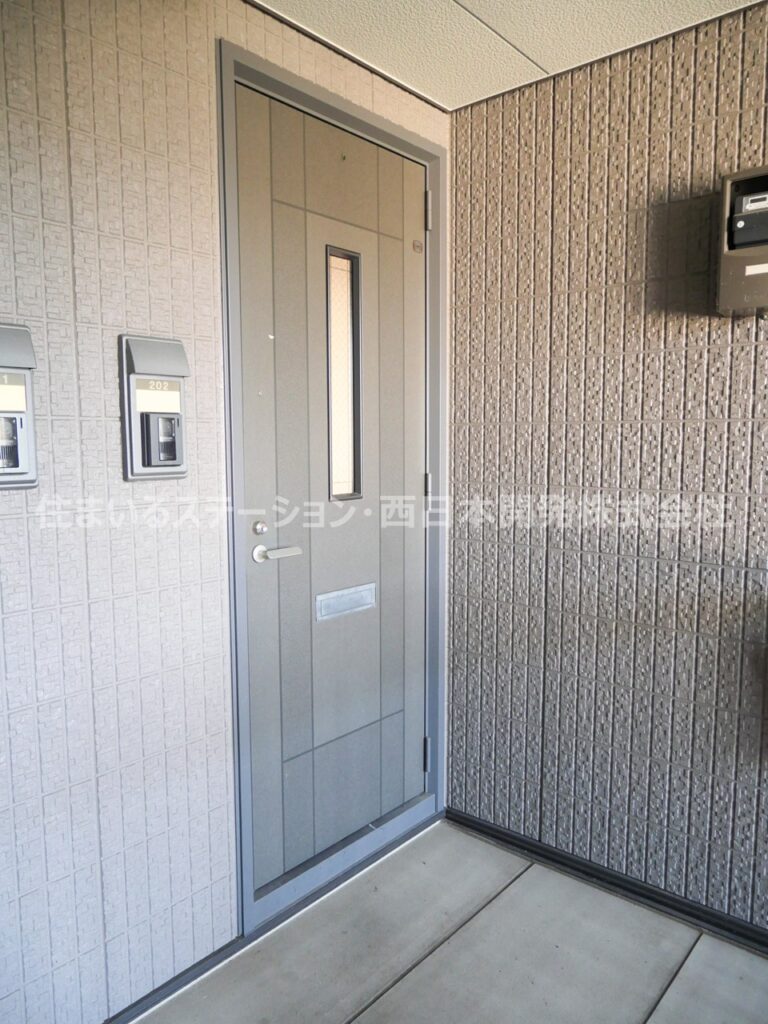 シャーメゾン中央A202_エントランス