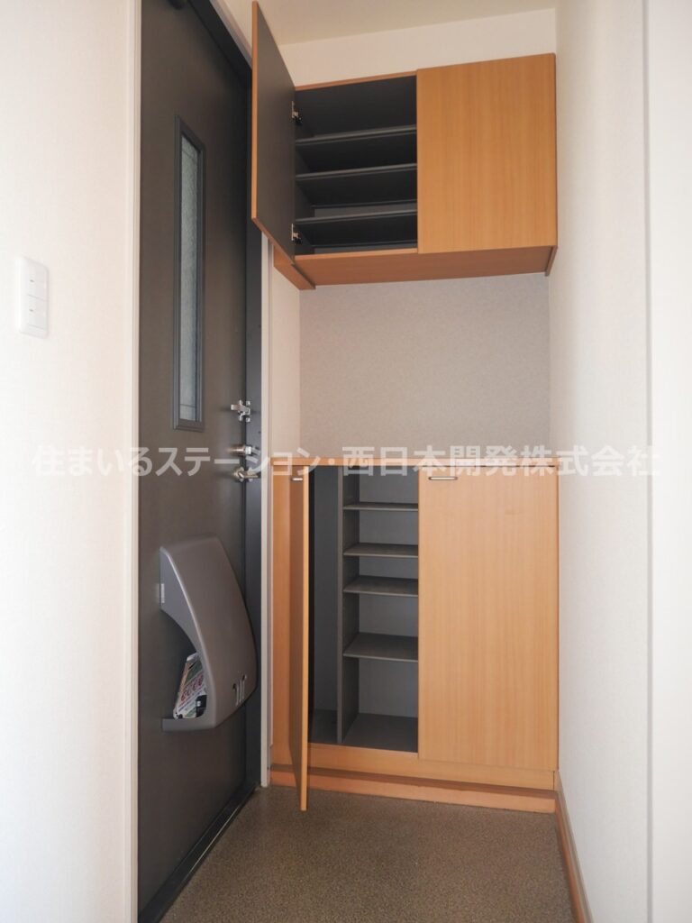 シャーメゾン中央A202_玄関