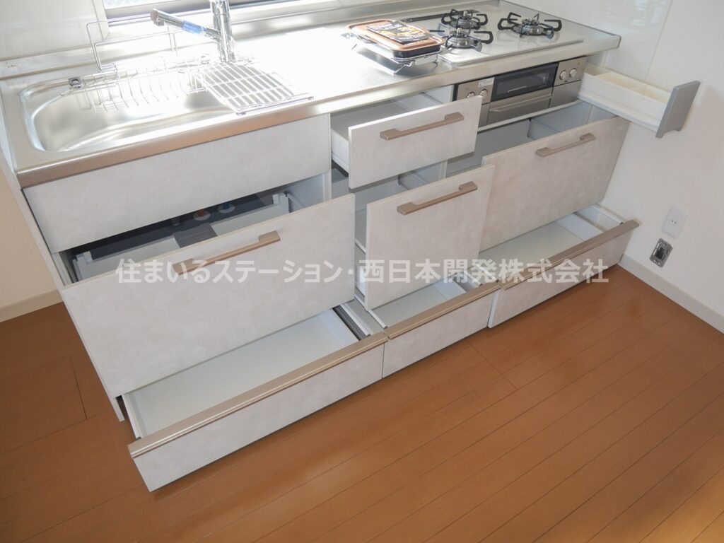 シャーメゾン中央A202_キッチン2