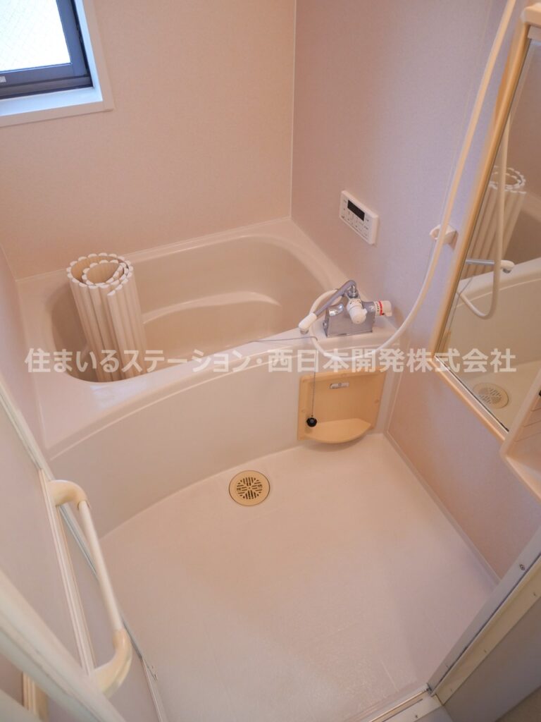 シャーメゾン中央A202_浴室