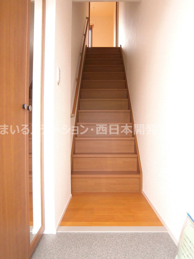 サンフォーレストⅡ201_玄関