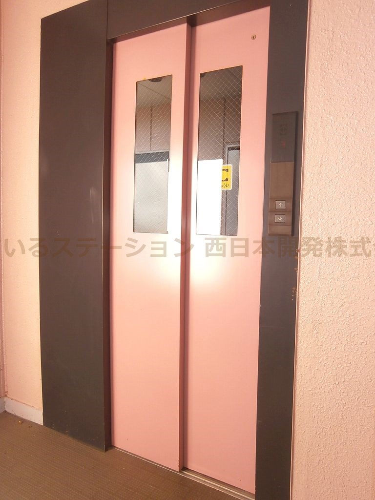 ビューハイツ吉備路_エレベーター