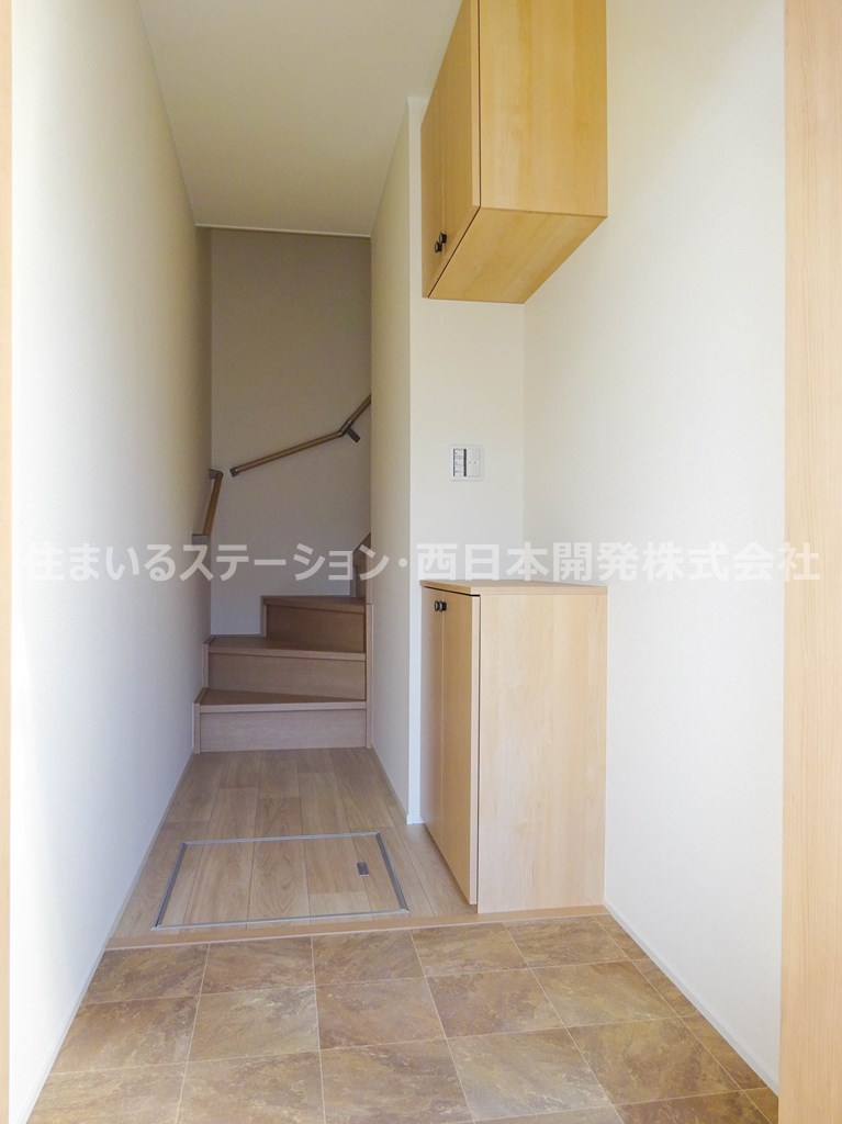 ユアメゾン総社203_玄関