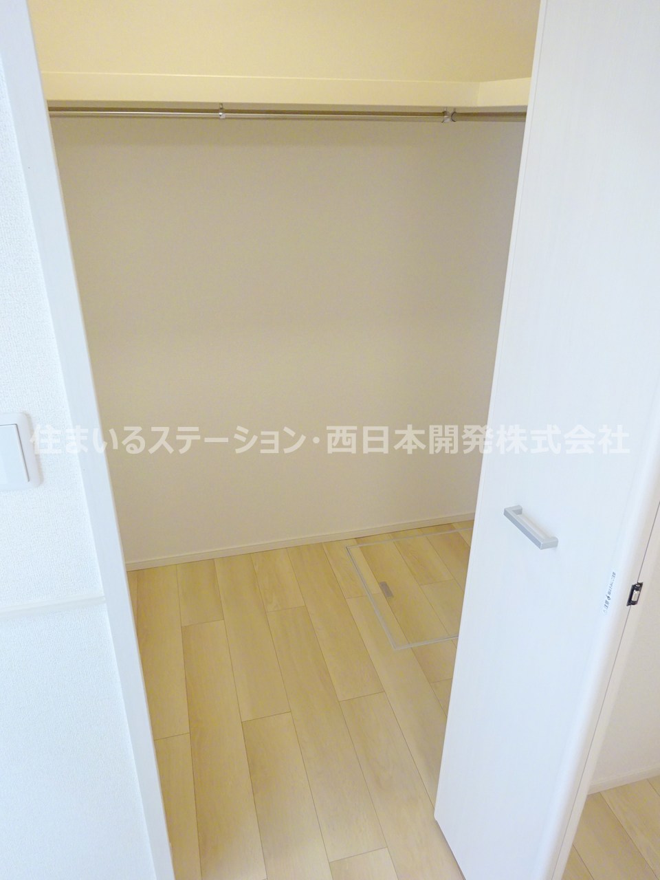 プリマヴェーラA102_ウォークインクローゼット