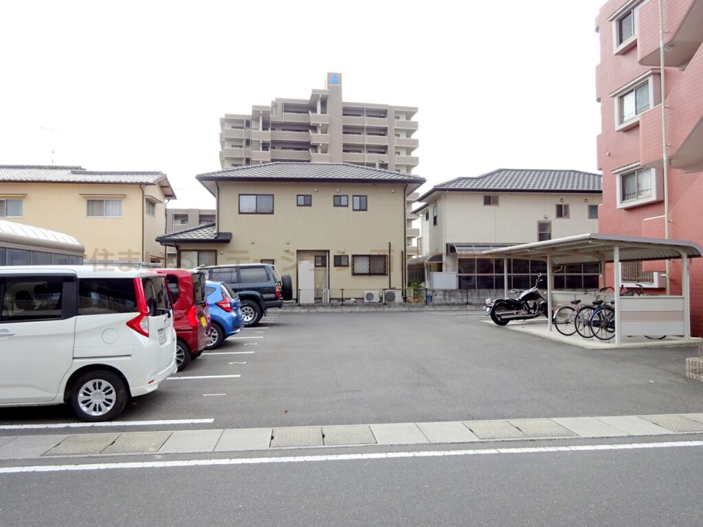 ボヌールコート_駐車場