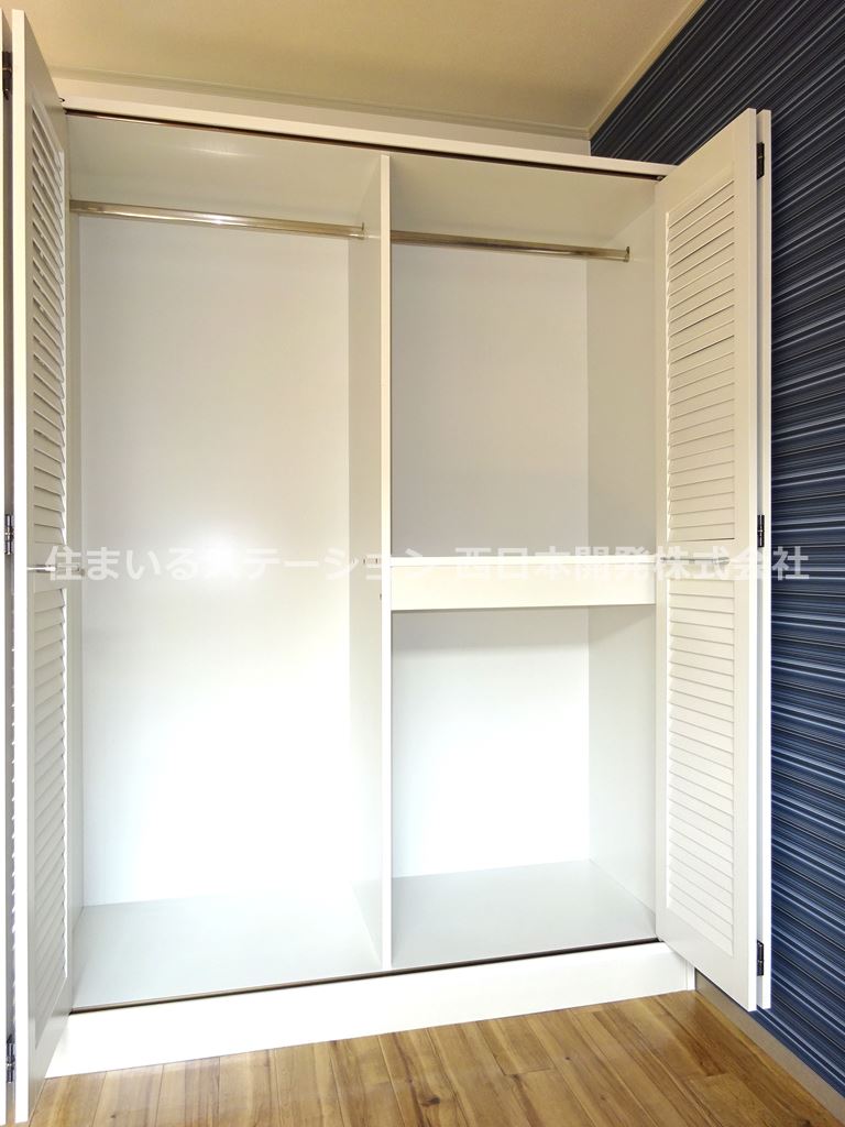 アーバンコートA203_クローゼット家具