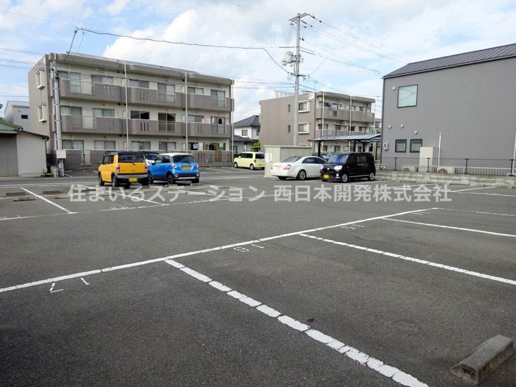 カーサフェリーチェⅠ_駐車場