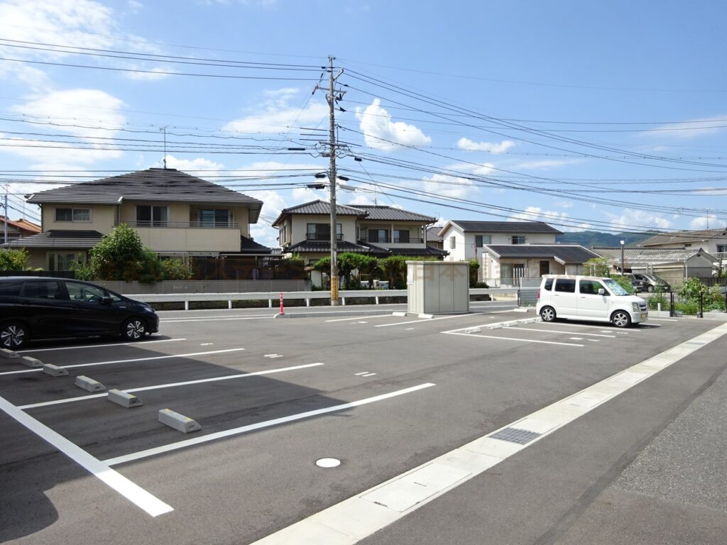 マンション・裕_駐車場