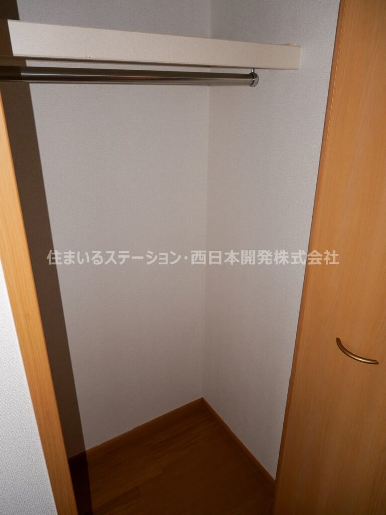 ベル・コリーヌB201_玄関クローゼット