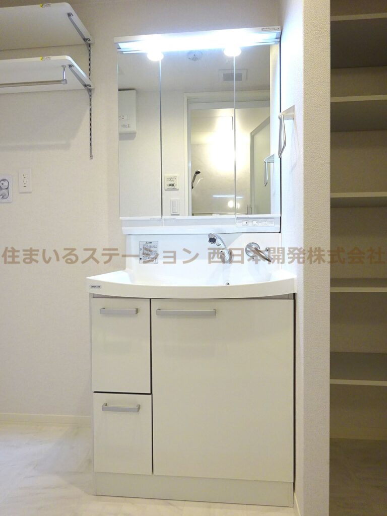 モデルン総社201_洗面化粧台