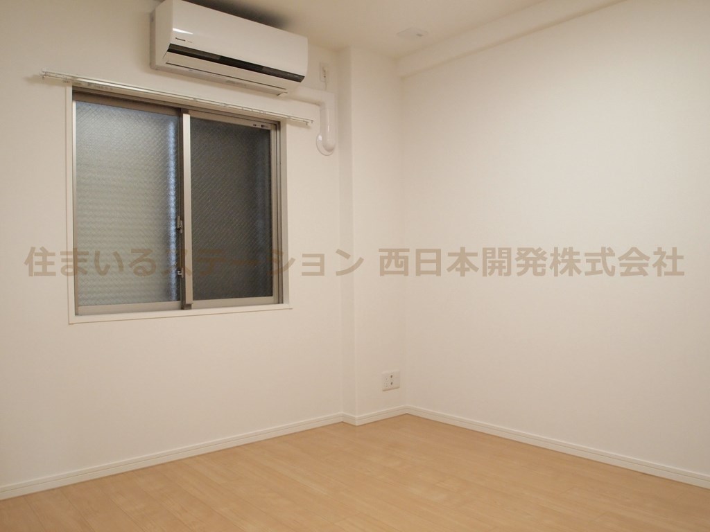 アルファステイツ総社中央Ⅱ801_洋室