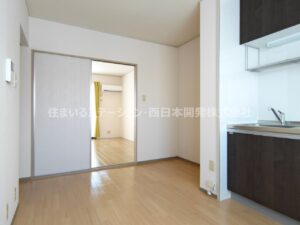 アーバンコートB202_DK2