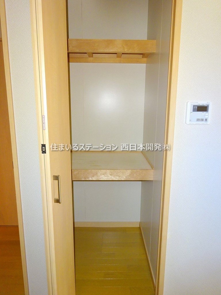 N-Style102_LDK収納