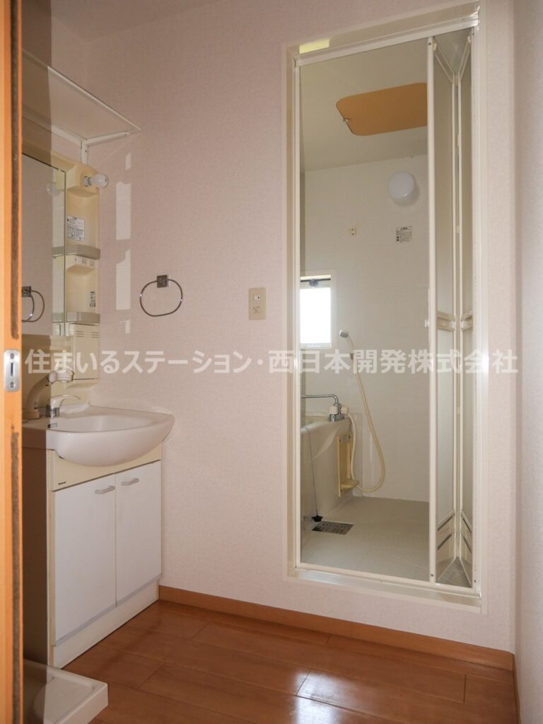 エバーグリーンオークB202_洗面脱衣所
