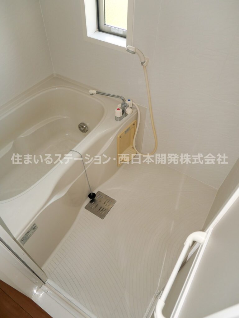 エバーグリーンオークB202_浴室