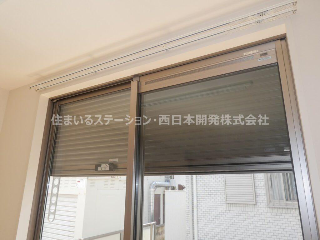 シャーメゾン総社駅前101_シャッター