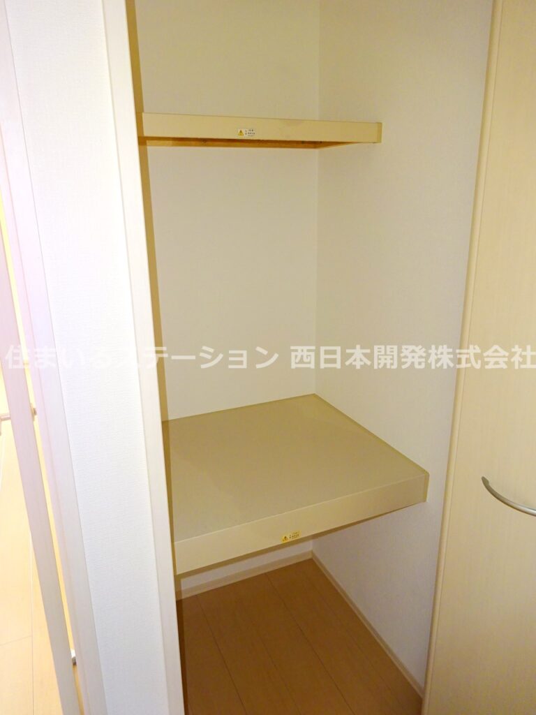 パラシオン201_玄関収納
