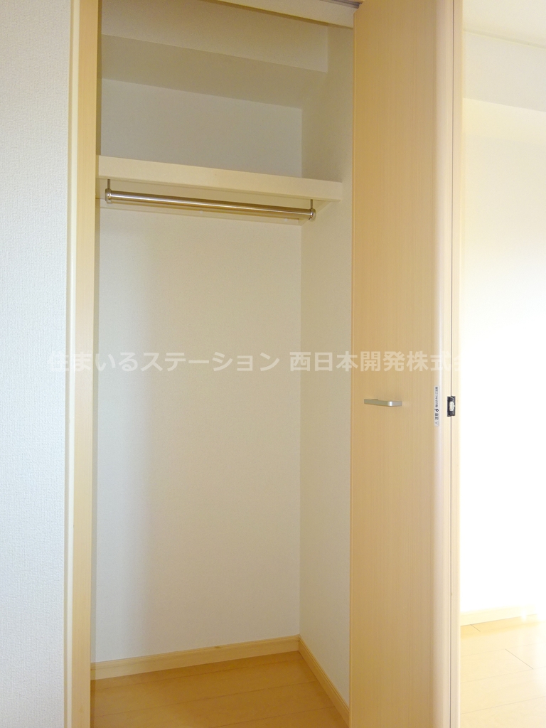 SUN'SGARDEN中央Ⅱ203_LDK収納