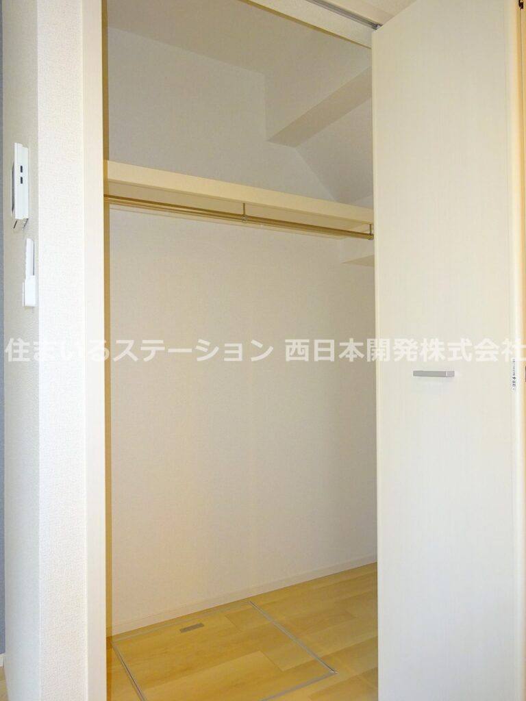シャノアール101_クローゼット