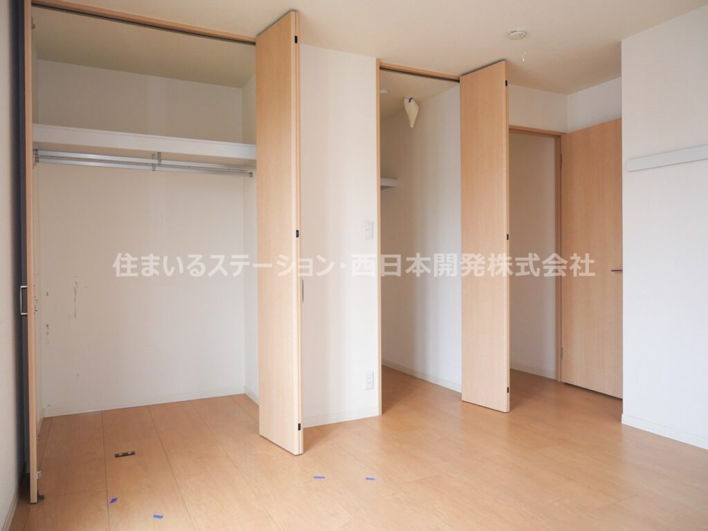 パーシモンⅡ207_北洋室収納