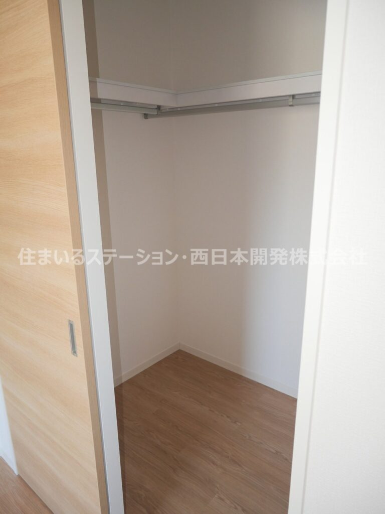 ビックイーストC106_ウォークインクローゼット2