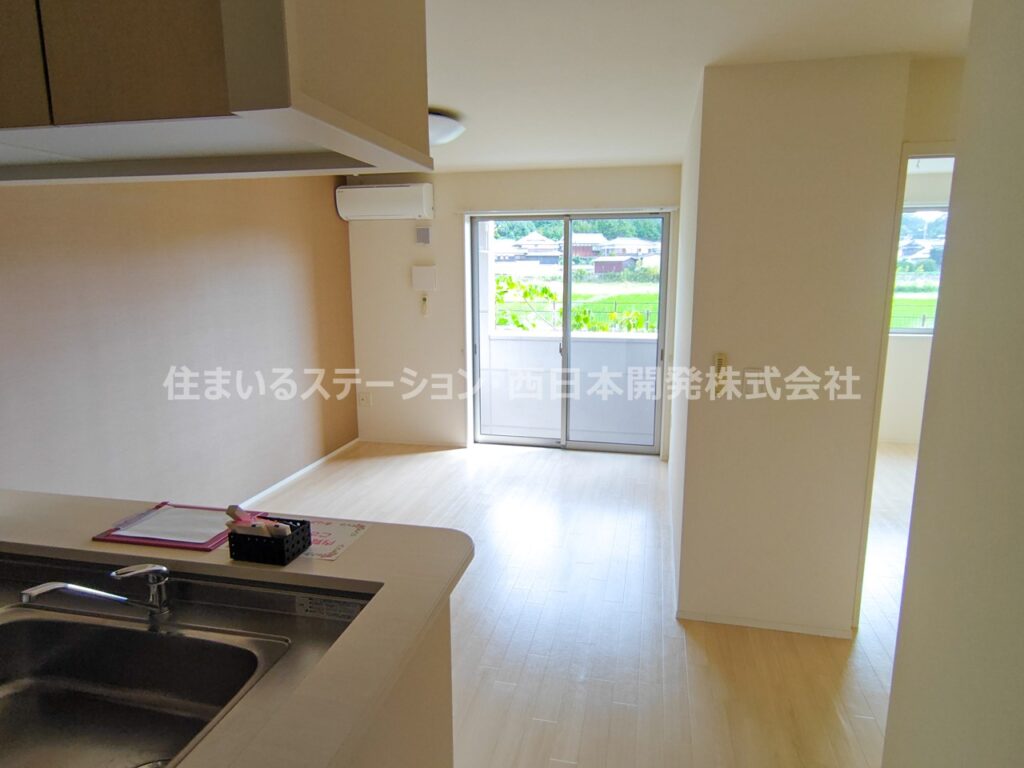スーリールプラス1番館101_LDK