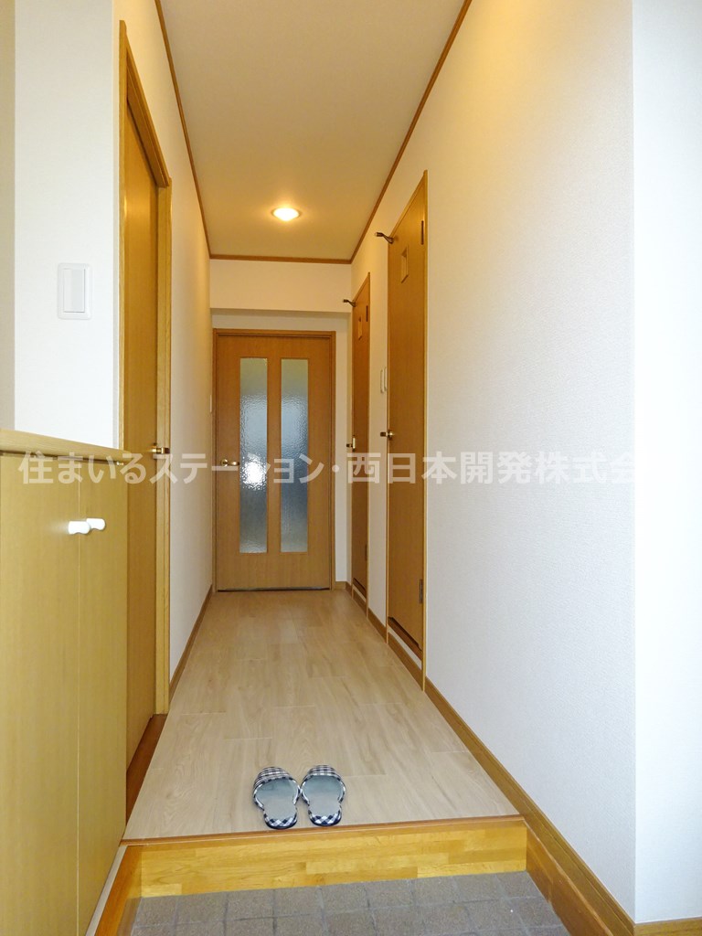 アンティム302_玄関