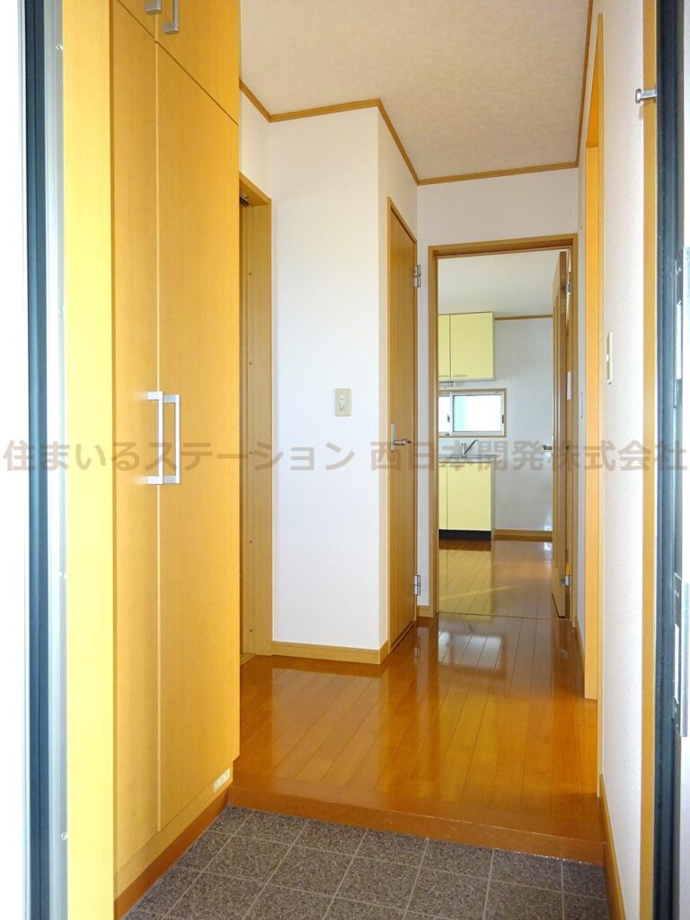 ヴィラマカベ202_玄関