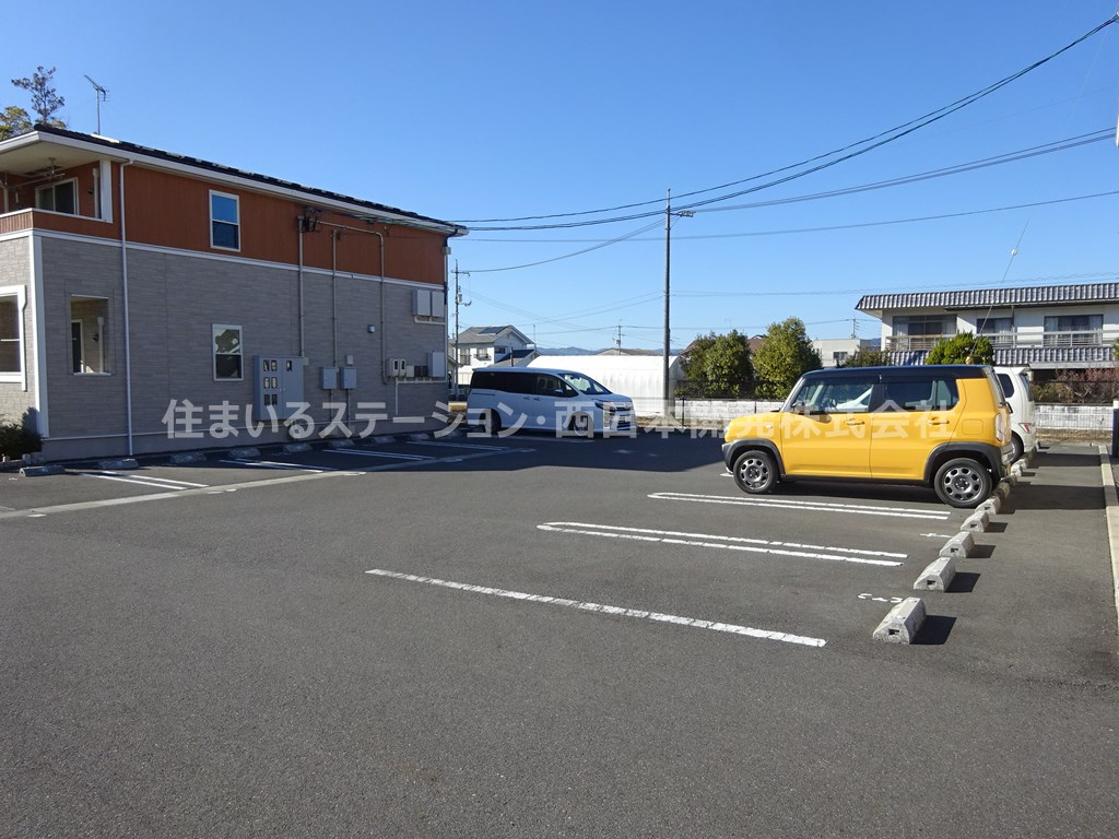 プラシードB_駐車場