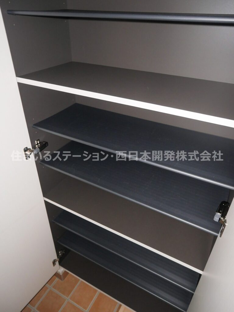 ラフィネ201_シューズボックス