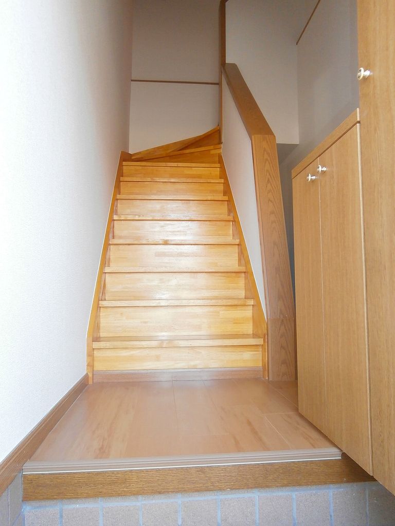 メープルピュア203_玄関