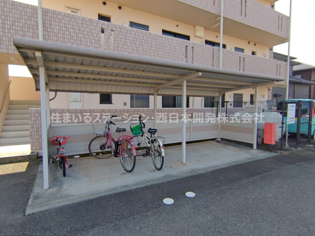 カーサコモド_駐輪場