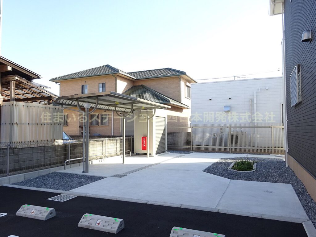 プランソレイユ_駐輪場