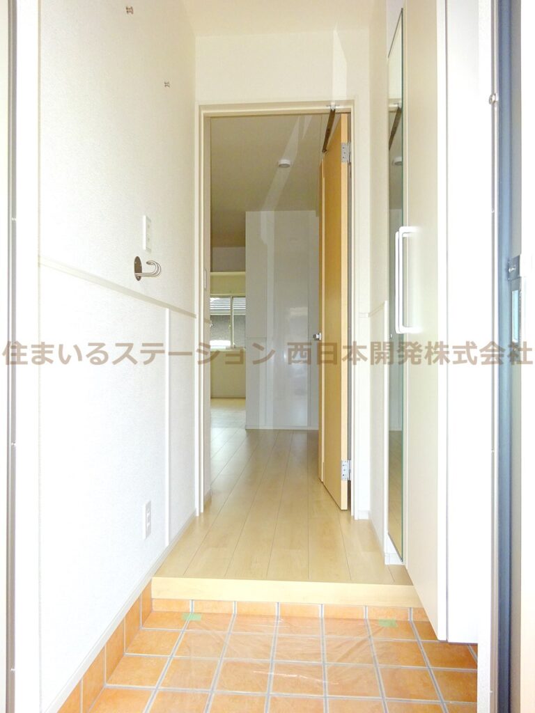 フィオーレⅡ101_玄関