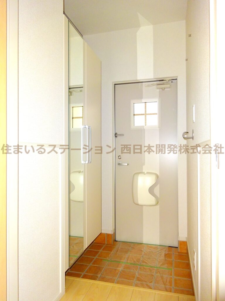 フィオーレⅡ101_玄関2