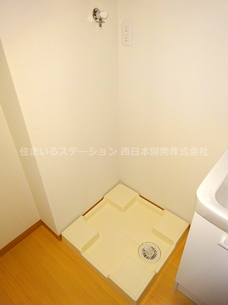 コンフォールKC101_洗濯機スペース