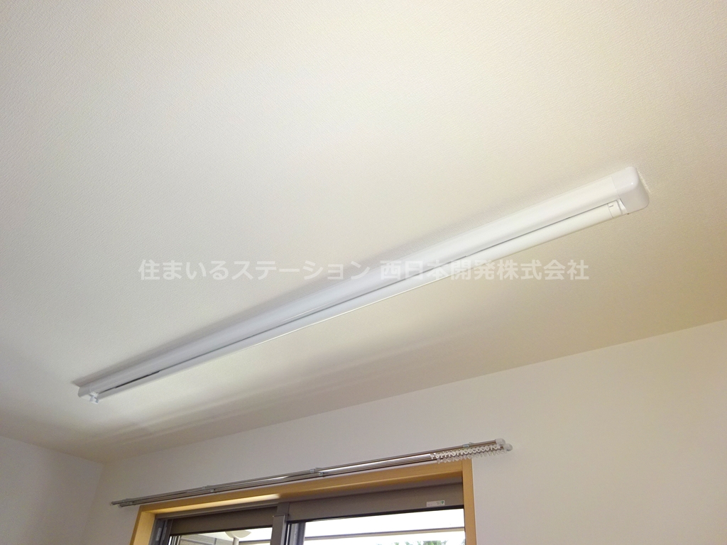 コンフォールKC101_室内物干し