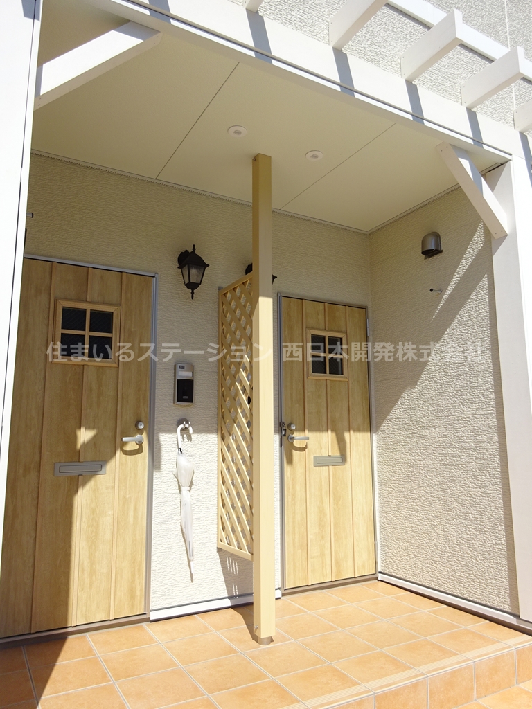 フィオーレⅡ_エントランス