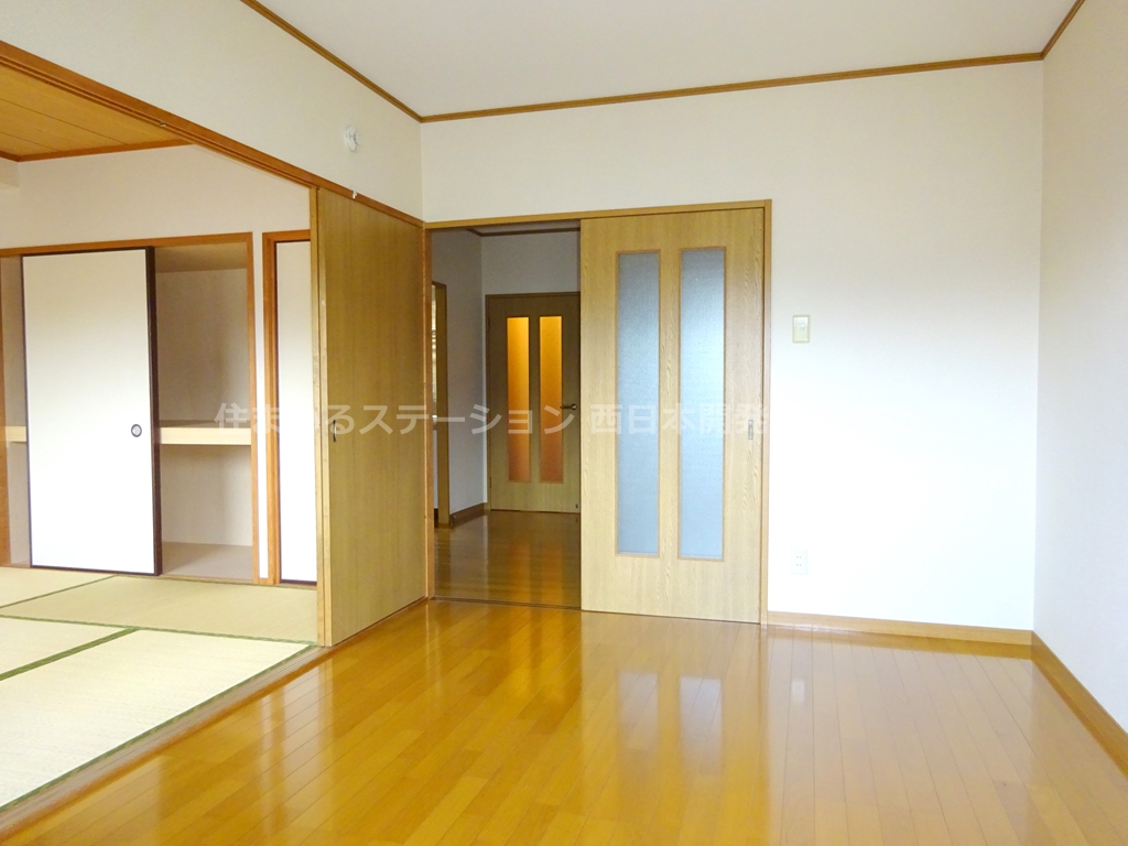 ファミーユ202_南洋室2