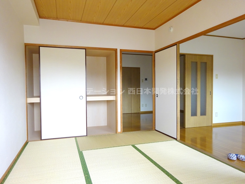 ファミーユ202_南和室2